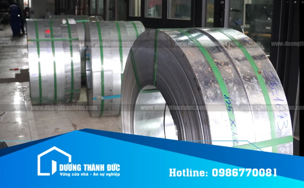 Độ Dày Tôn Cửa Cuốn Nhà Xưởng