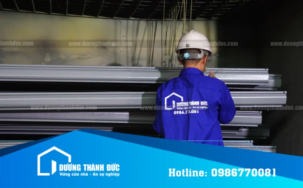 Nan Cửa Cuốn Sơn Tĩnh Điện