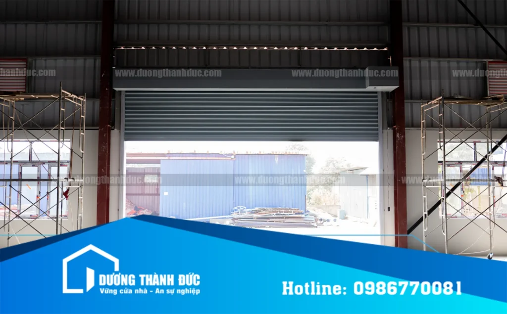 Thép làm cửa cuốn nhà xưởng