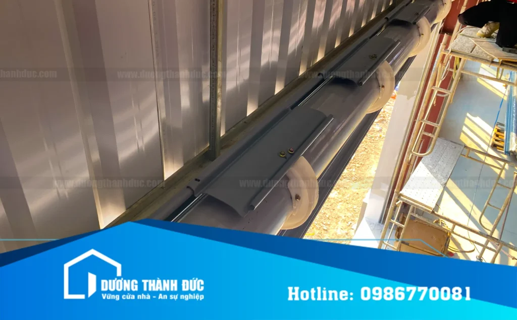 Tác dụng của Buly trong căn chỉnh cửa cuốn nhà xưởng